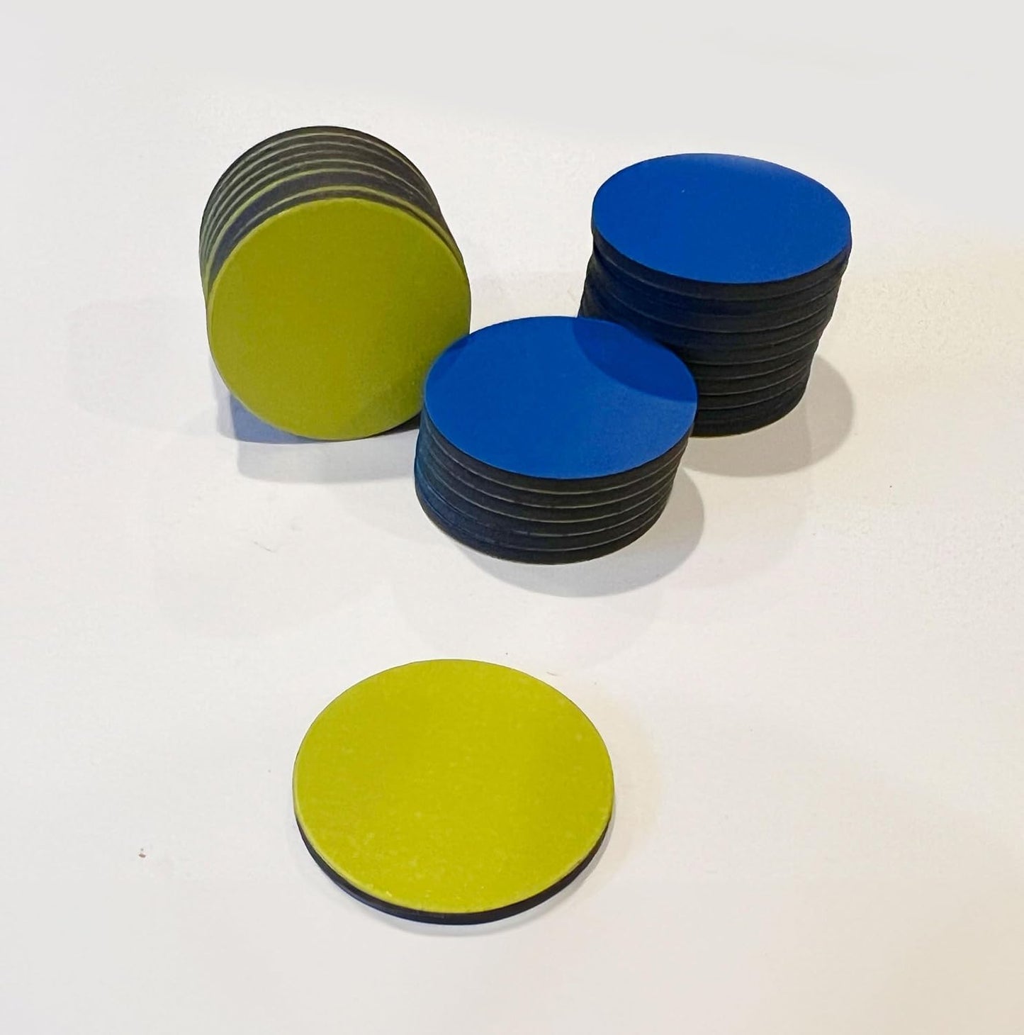 25-Pack Double-Sided Yellow/Blue Flip Magnet - 1" Diameter, Go/Attention Reversible Indicator, Ideal for Organizational Efficiency on Steel Surfaces