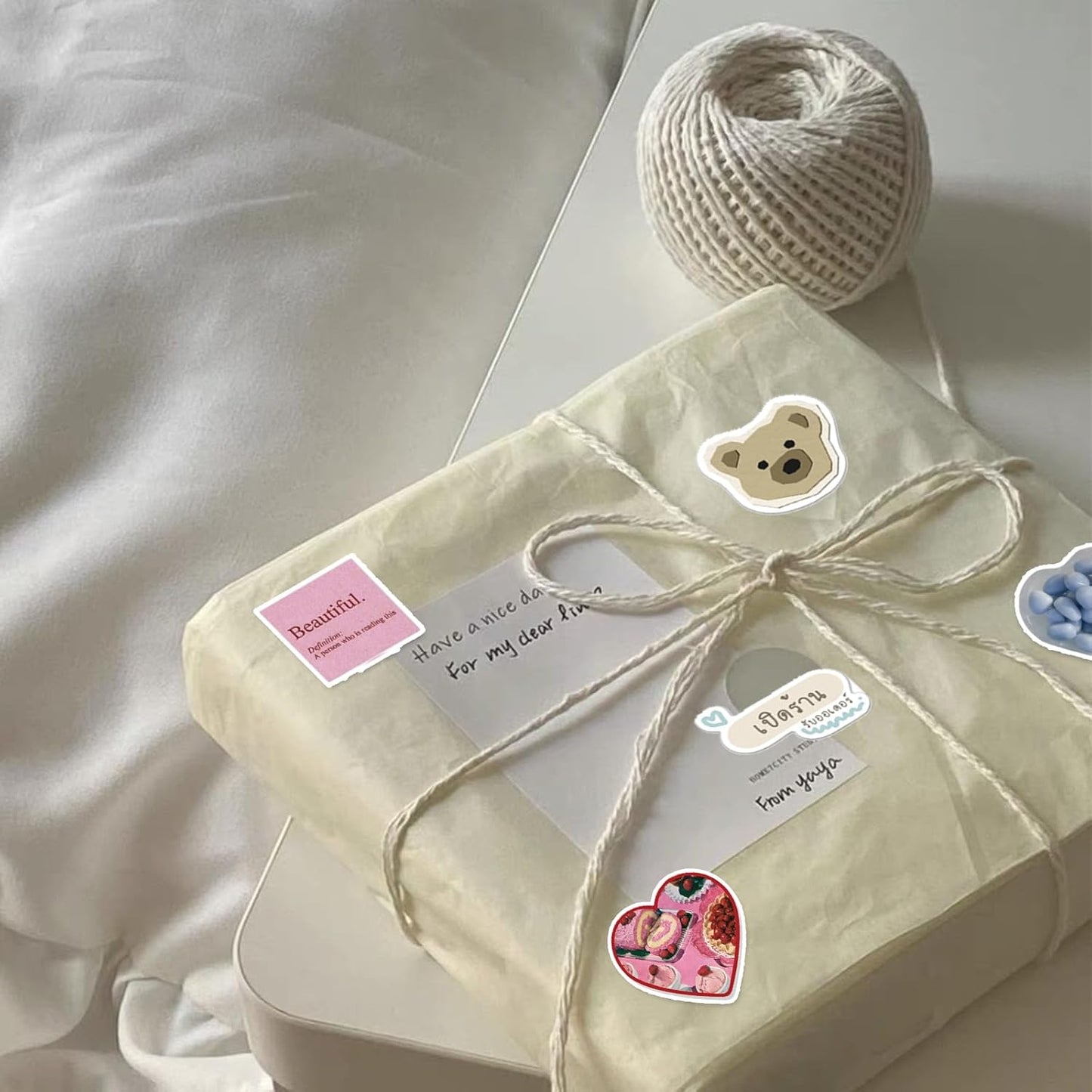 200 Pcs Cartoon Stickers,Graffiti Cute Vinyl Aesthetic Waterproof Stickers for Scrapbooking Junk Journal Bullet Journal Collage DIY Crafts Card Making Water Bottles Phone Case