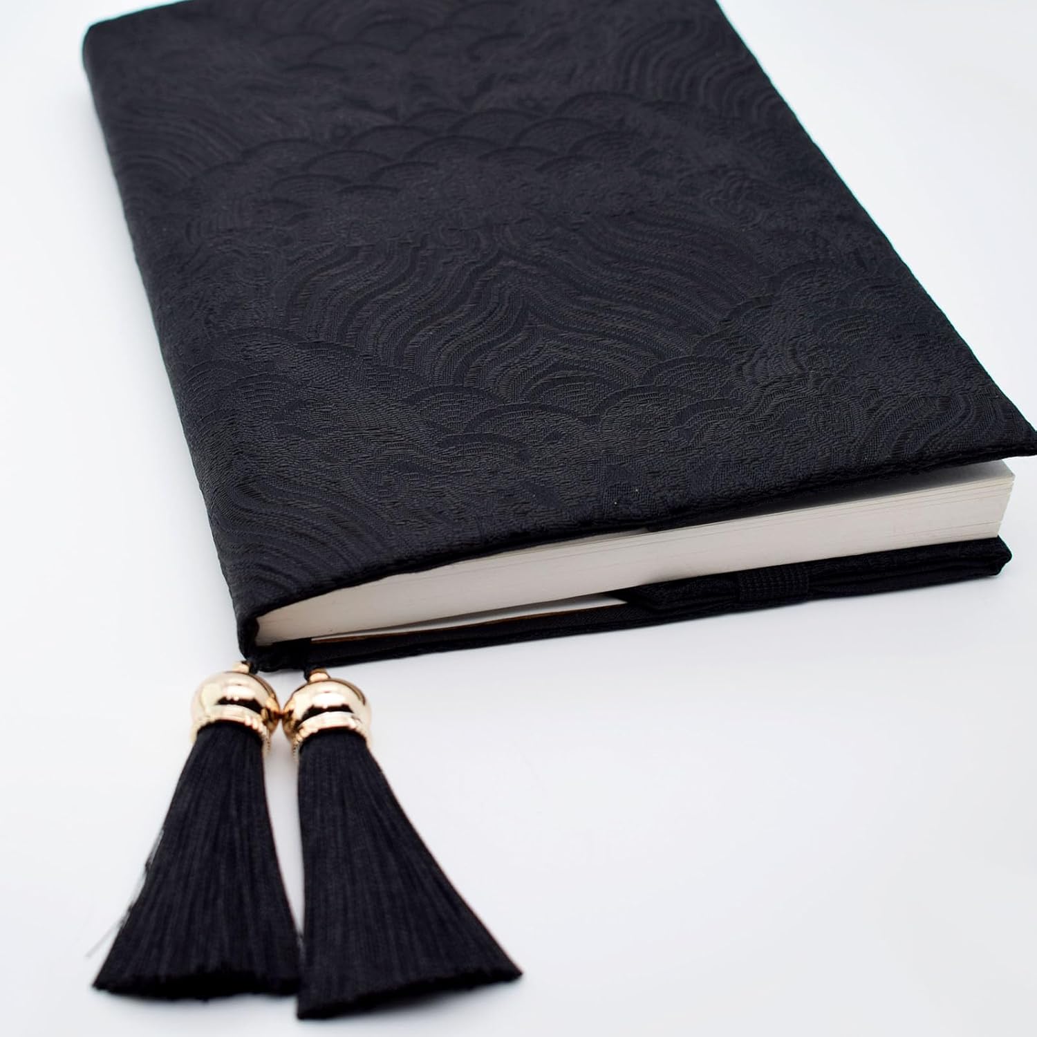 BLBMH A5 Book Covers with Tassels Adjustable Fabric Book Sleeve Cover Protector Fit for 5.5x8.4 inch Hardcover Softcover Novels Notebook - Chinese Black
