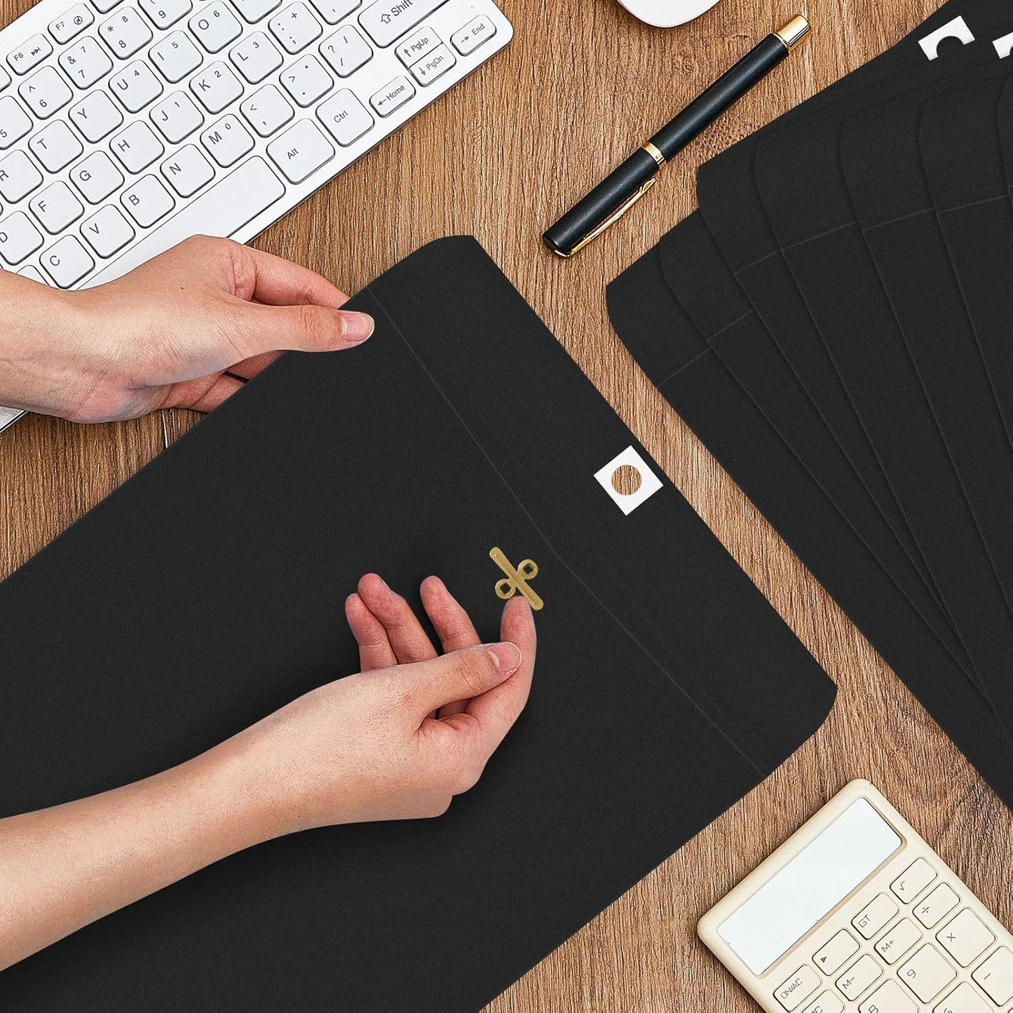 Geyee 100 Pcs Clasp Manilla Envelopes 9 x 12 Inch Gummed Colored Envelopes for Storing or Mailing for Home Office Business Supplies(Black)